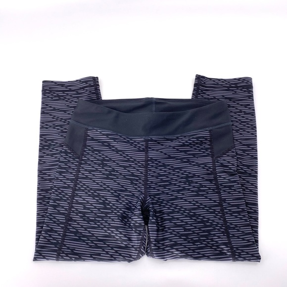 Under Armour Crop Grey Leggings Size XS - Picture 4 of 7